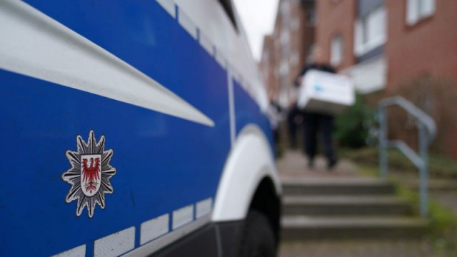 Задържаха мъж, призовавал за убийството на политици в Германия срещу награда